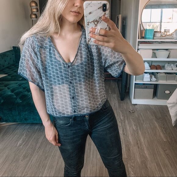 Band of Gypsies Boho Blue Floral Short Sleeve Pom Pom Sheer Button Up Blouse S - Picture 1 of 7